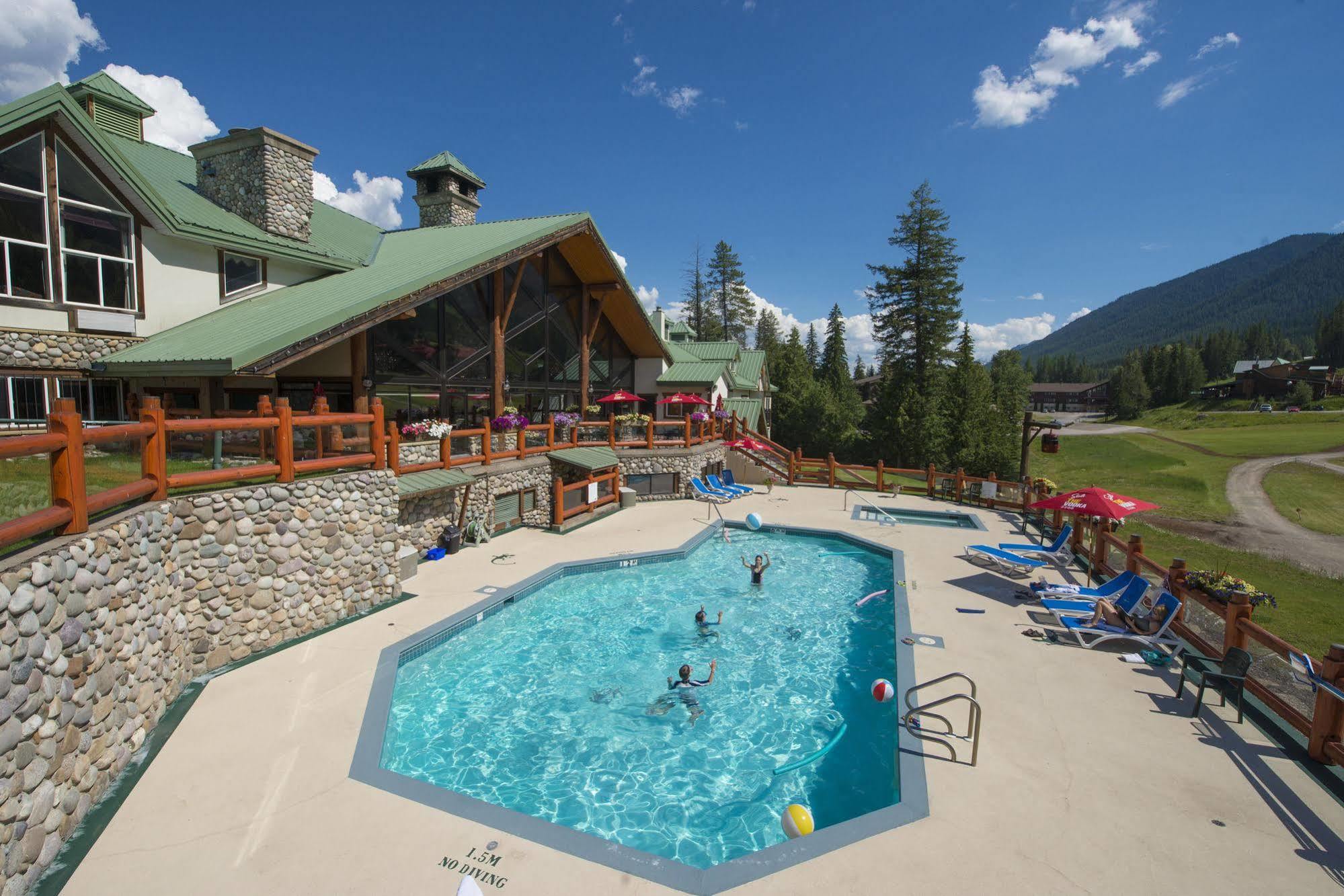Lizard Creek Lodge Fernie Exteriér fotografie